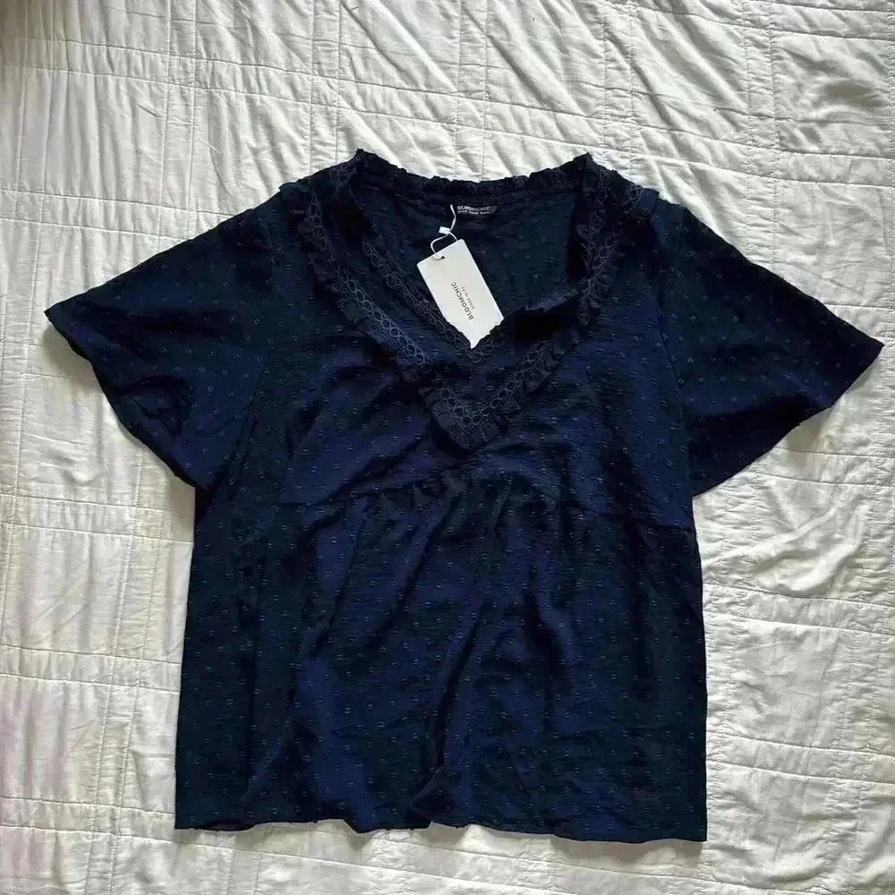 Scandinavian ruffle top navy blue Swiss dot v-neck bloomchic women’s XL classic